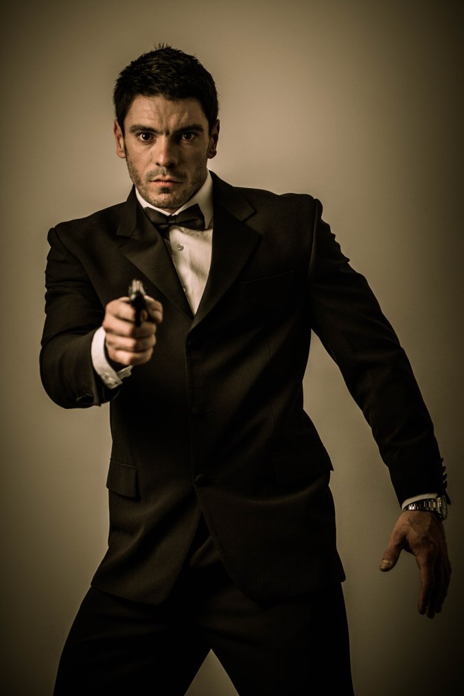 Mark Hoban as Bond at FOTO-CLUB.